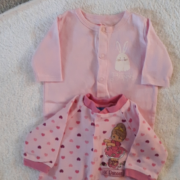 Girls One Piece Footed Sleepers Newborn - Picture 2 of 7